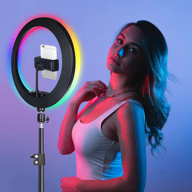 Aro de Luz LED RGB con Base Ajustable para Celular – Ideal para Selfies, Videos y Videollamadas